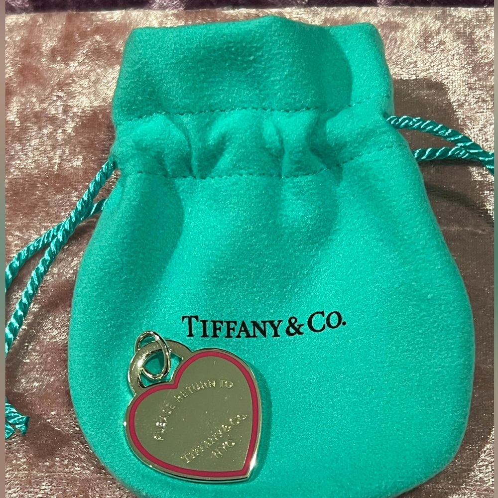 Retired Return to Tiffany Heart Charm